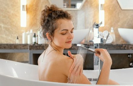 Quels équipements privilégier pour une salle de bain économe en eau ?