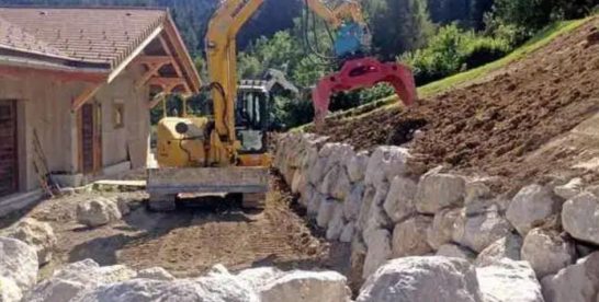 Comment concevoir un enrochement réussi sur des terrains difficiles ou accidentés ?